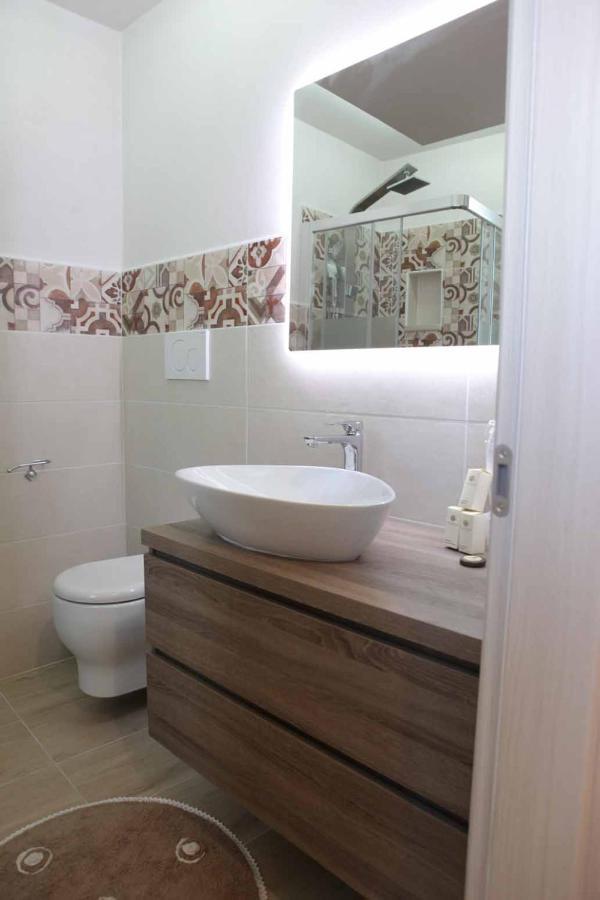 Afrodite Luxury Suite Veglie Extérieur photo